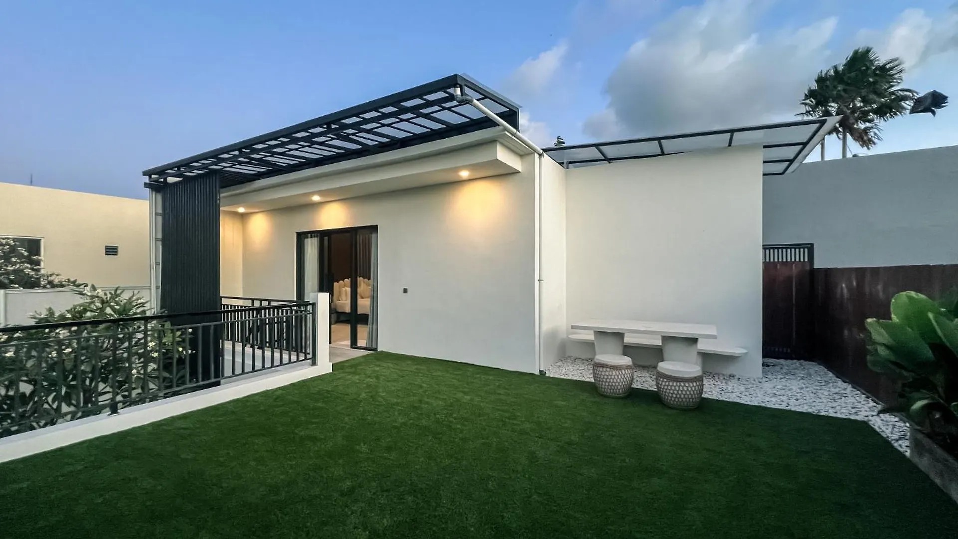 Cara Villa Bali Seminyak